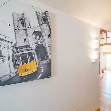 Superb Flat Cathedral & River View * Lisboa