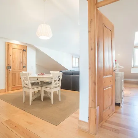 Superb Flat Cathedral & River View Apartman Lisboa
