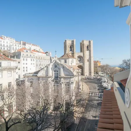 Superb Flat Cathedral & River View Lisboa